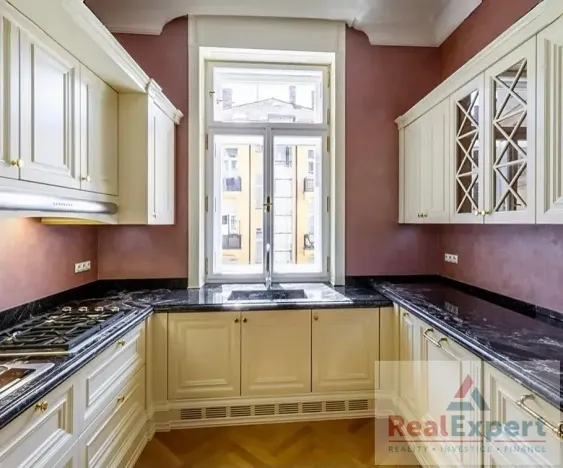 Prodej bytu 4+kk, Praha - Staré Město, Veleslavínova, 136 m2