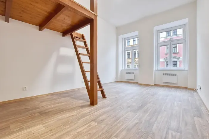 Pronájem bytu 1+kk, Praha - Holešovice, Milady Horákové, 30 m2