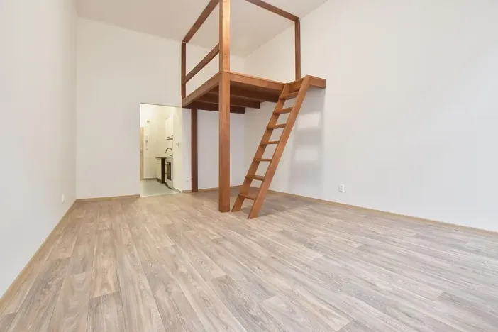 Pronájem bytu 1+kk, Praha - Holešovice, Milady Horákové, 30 m2