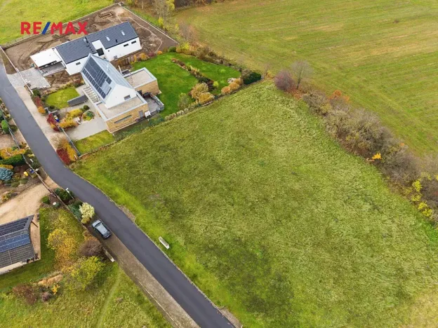 Prodej pozemku pro bydlení, Sibřina, 1760 m2