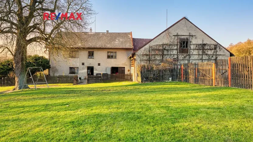 Prodej rodinného domu, Provodín, 290 m2