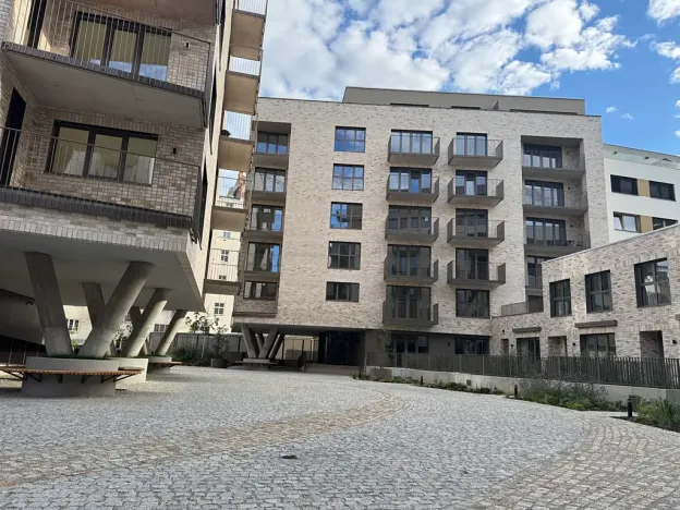 Pronájem bytu 2+kk, Brno, Bratislavská, 57 m2