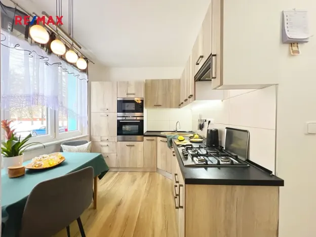 Prodej bytu 4+1, Cheb, Mírová, 83 m2