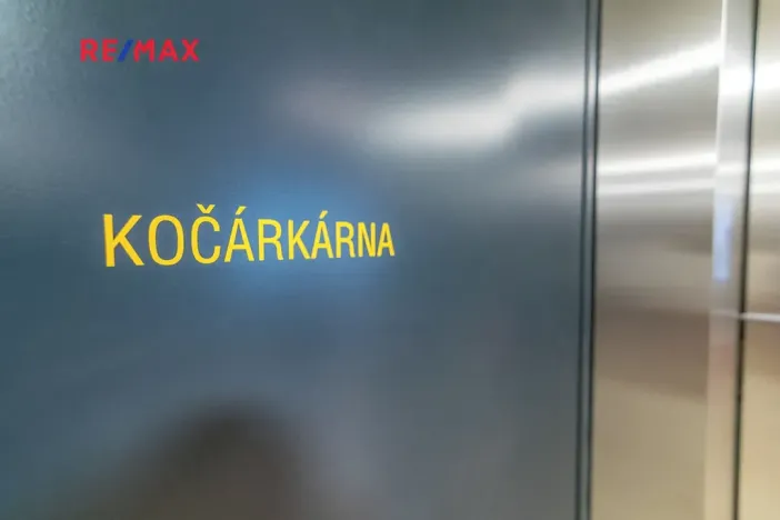 Pronájem bytu 2+kk, Praha - Karlín, Křižíkova, 79 m2