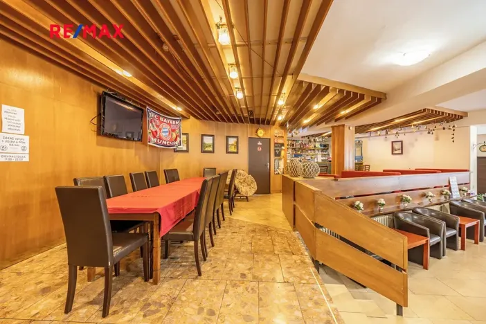 Prodej ubytování, Doksy, Pod Borným, 1700 m2