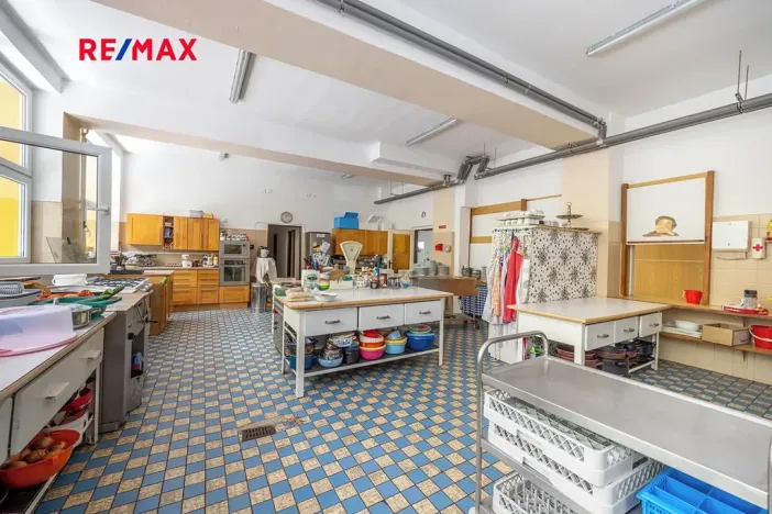 Prodej ubytování, Doksy, Pod Borným, 1700 m2