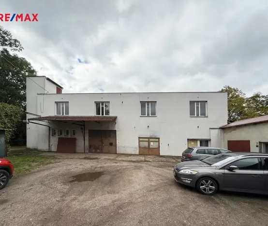 Pronájem kanceláře, Pardubice, Bohdanečská, 186 m2