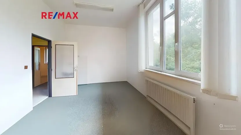 Pronájem kanceláře, Pardubice, Bohdanečská, 186 m2