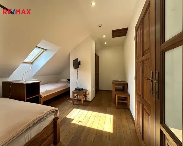 Prodej rodinného domu, Holetín, 800 m2