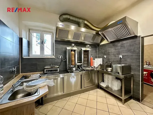 Prodej činžovního domu, Hlinsko, Poděbradovo náměstí, 333 m2