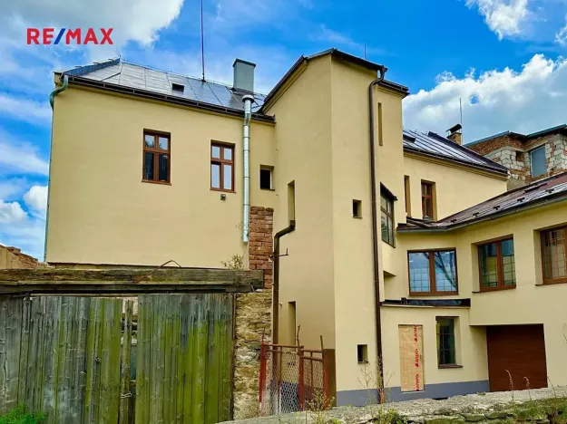 Prodej činžovního domu, Hlinsko, Poděbradovo náměstí, 333 m2