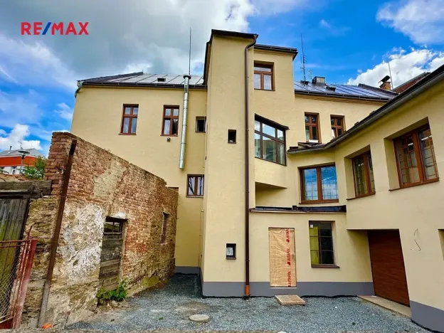 Prodej činžovního domu, Hlinsko, Poděbradovo náměstí, 333 m2