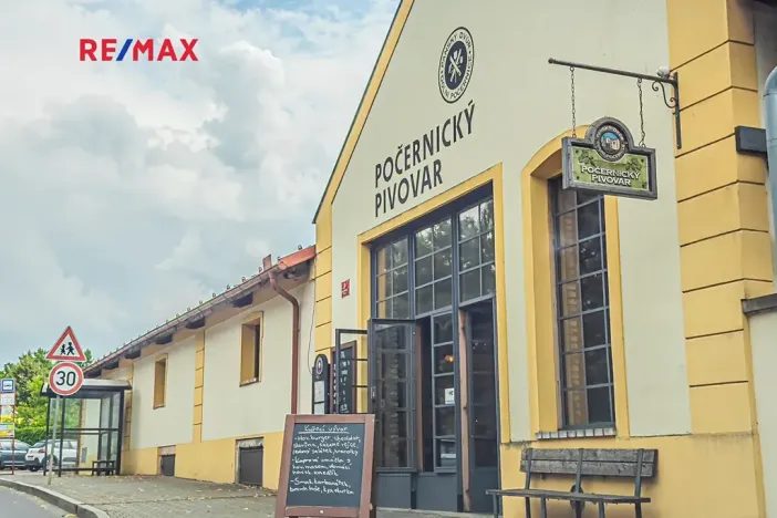 Prodej rodinného domu, Praha - Dolní Počernice, Listopadová, 302 m2