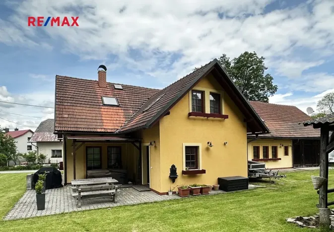 Prodej rodinného domu, Bystřec, 400 m2