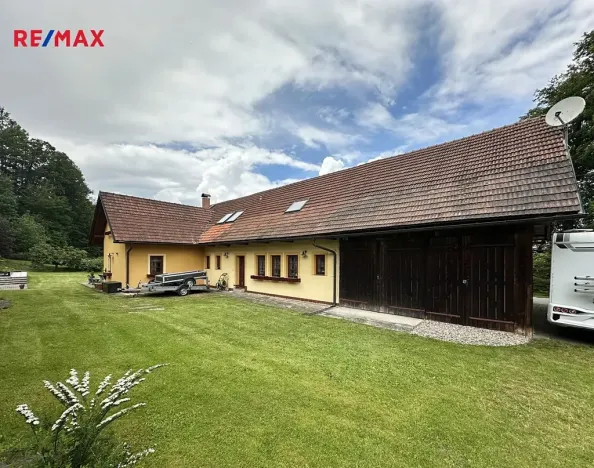 Prodej rodinného domu, Bystřec, 400 m2