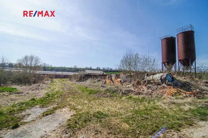 Prodej komerčního pozemku, Radkov, 36486 m2