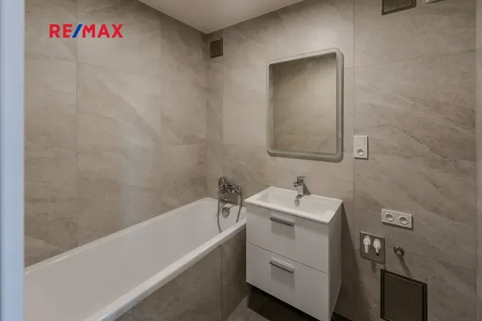 Prodej bytu 4+kk, Hradec Králové, Meruňková, 86 m2