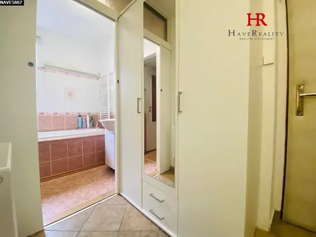 Prodej bytu 2+1, Benešov, Jiráskova, 52 m2