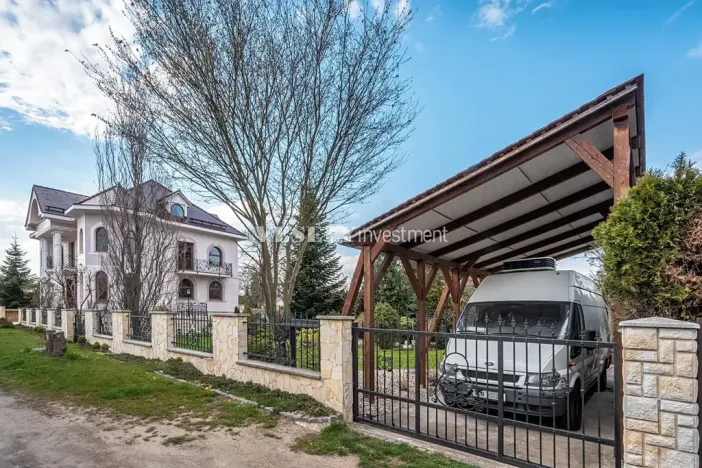 Prodej vily, Praha - Klánovice, 700 m2