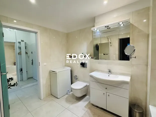 Prodej bytu 1+kk, Praha - Modřany, Pacholíkova, 61 m2