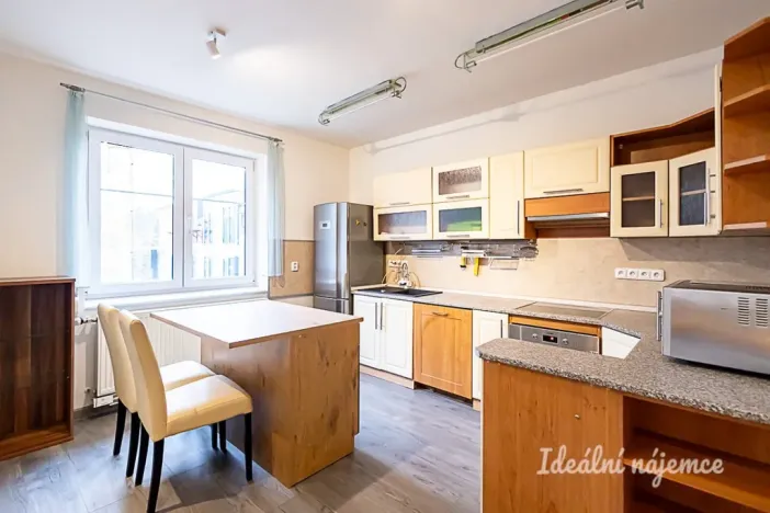 Pronájem bytu 2+kk, Praha - Záběhlice, Záběhlická, 58 m2