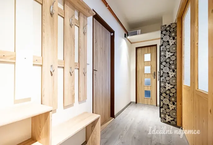 Pronájem bytu 2+kk, Praha - Záběhlice, Záběhlická, 58 m2