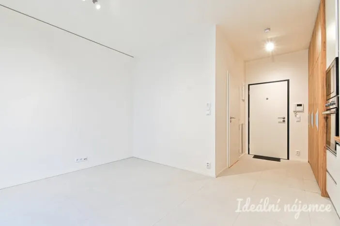 Pronájem bytu 1+kk, Brno, Koliště, 23 m2