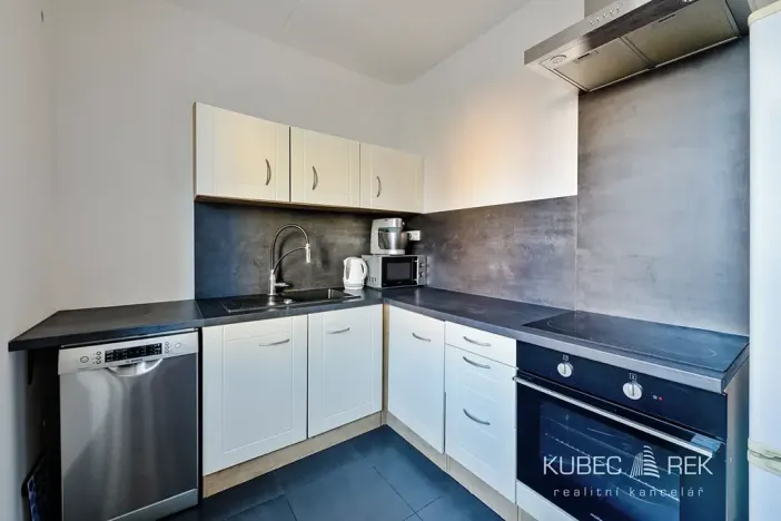 Prodej bytu 3+1, Tábor, Hanojská, 74 m2