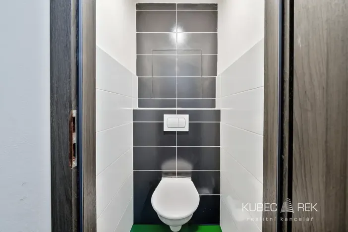 Prodej bytu 3+1, Tábor, Hanojská, 74 m2