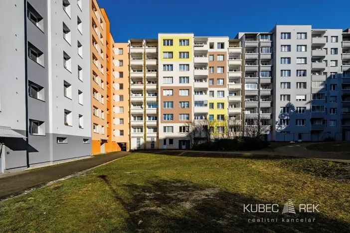 Prodej bytu 3+1, Tábor, Hanojská, 74 m2