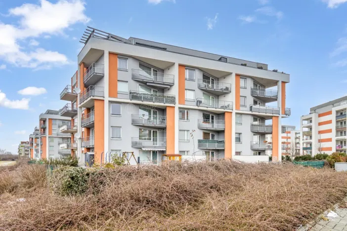 Prodej bytu 2+kk, Praha, Sazovická, 52 m2