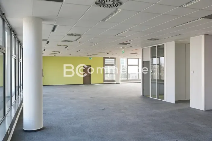 Pronájem kanceláře, Brno, 600 m2