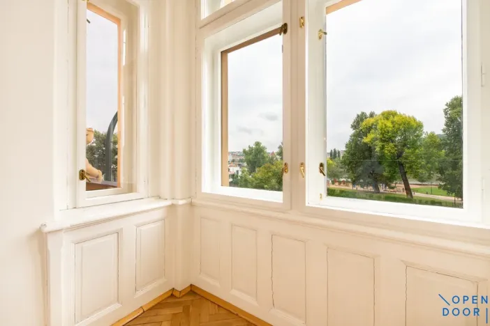 Prodej bytu 3+1, Praha - Nové Město, Masarykovo nábřeží, 100 m2