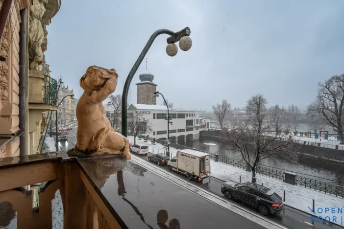 Prodej bytu 3+1, Praha - Nové Město, Masarykovo nábřeží, 100 m2