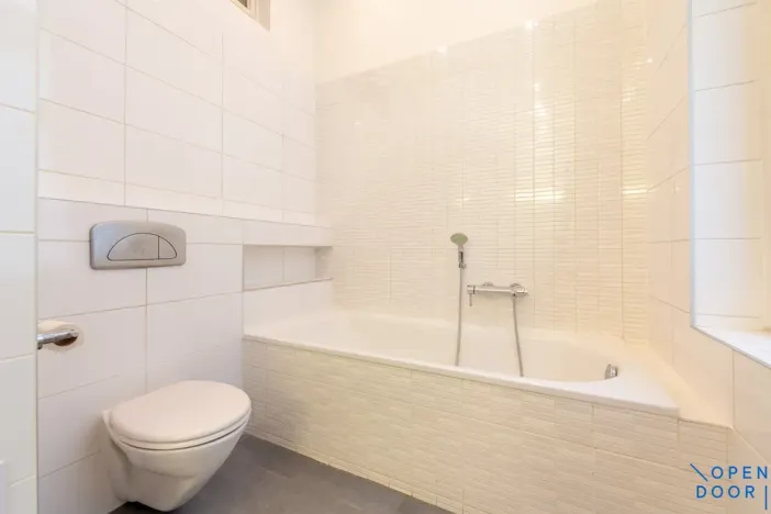 Prodej bytu 3+1, Praha - Nové Město, Masarykovo nábřeží, 100 m2