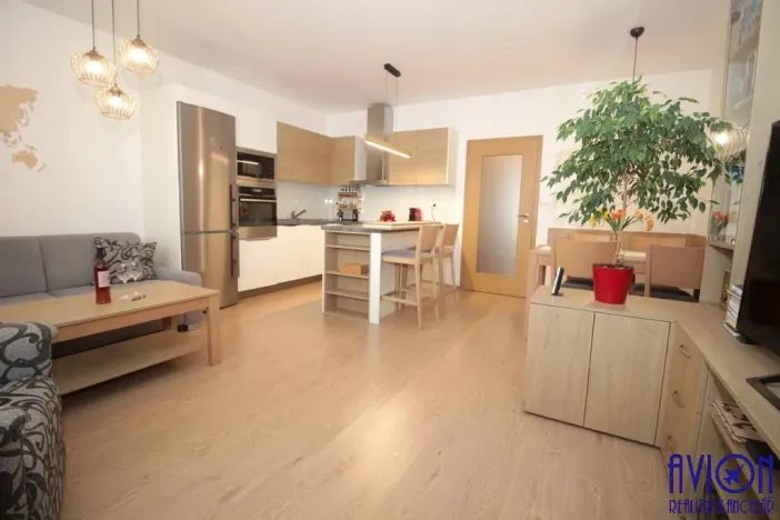 Pronájem bytu 3+kk, Praha - Libeň, Březenská, 90 m2