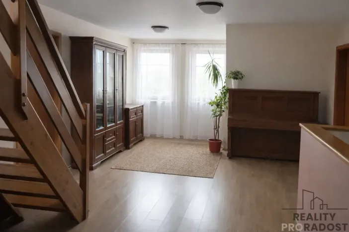 Prodej rodinného domu, Jesenice, Vestecká, 369 m2