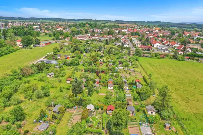 Pronájem zahrady, Třebechovice pod Orebem, Pardubická, 400 m2