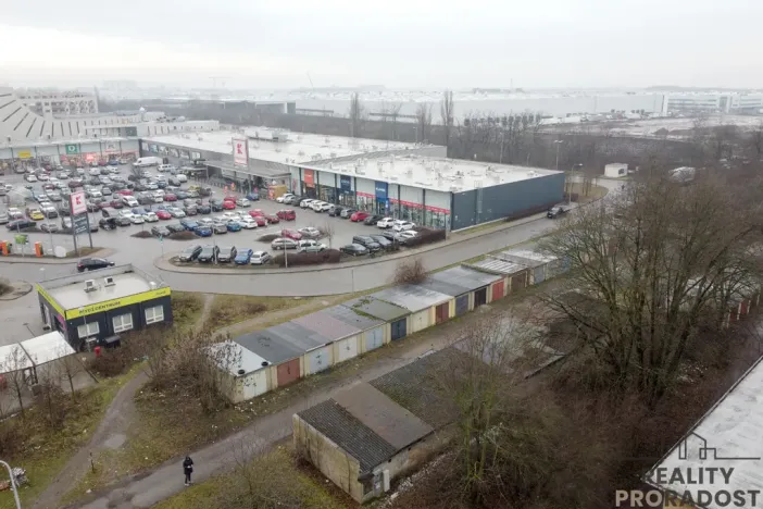 Prodej garáže, Brno - Slatina, 18 m2