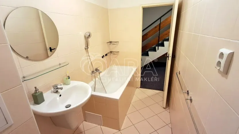 Pronájem bytu 4+1, Praha, Sládkovičova, 85 m2