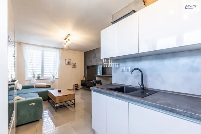 Pronájem bytu 2+kk, Hořovice, 1. máje, 54 m2