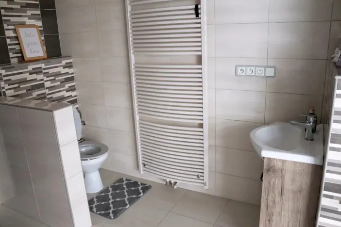 Prodej rodinného domu, Vitiněves, 195 m2