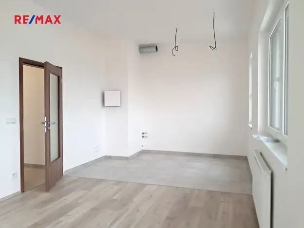 Pronájem - jiné, Praha - Hlubočepy, Fabiánové, 63 m2