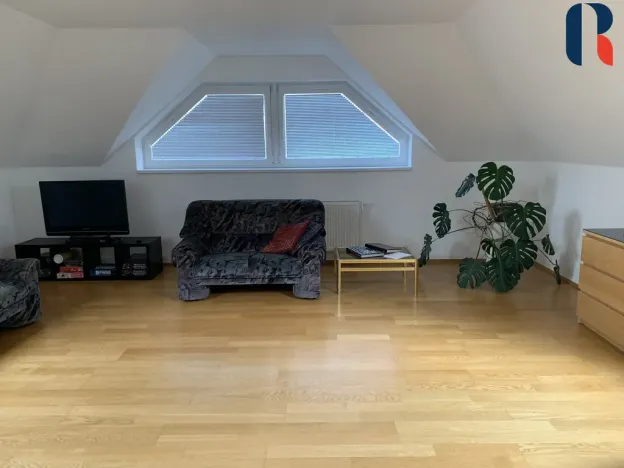 Pronájem rodinného domu, Praha - Dolní Chabry, Klášterecká, 173 m2