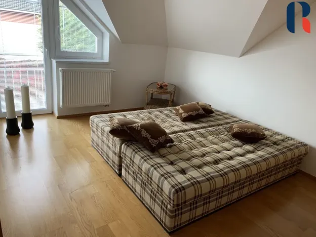 Pronájem rodinného domu, Praha - Dolní Chabry, Klášterecká, 173 m2