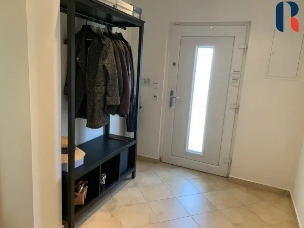 Pronájem rodinného domu, Praha - Dolní Chabry, Klášterecká, 173 m2