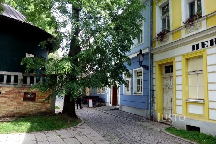 Pronájem obchodního prostoru, Písek, Havlíčkovo nám., 75 m2