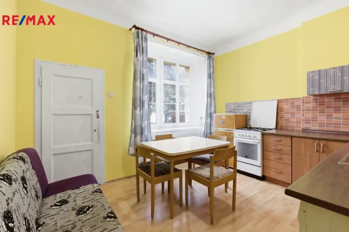 Prodej bytu 2+1, Karlovy Vary - Drahovice, Mattoniho nábřeží, 49 m2