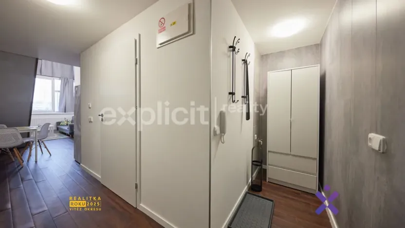 Pronájem bytu 1+kk, Zlín, Devadesátá, 40 m2