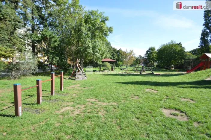 Pronájem bytu 2+kk, Praha - Žižkov, Na rovnosti, 44 m2